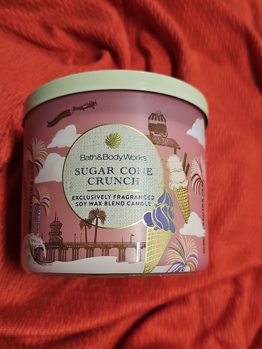 Bath & Body Works Sugar Cone Crunch Candle NWT